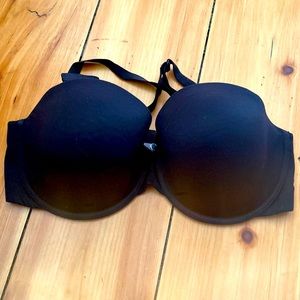 Victoria secret bra 38D